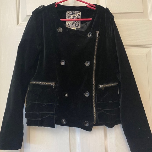 The Children’s place black velvet jacket size 10/11 - Picture 2 of 7